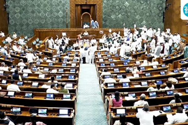 संसद का मानसून सत्र, विपक्ष का हंगामा