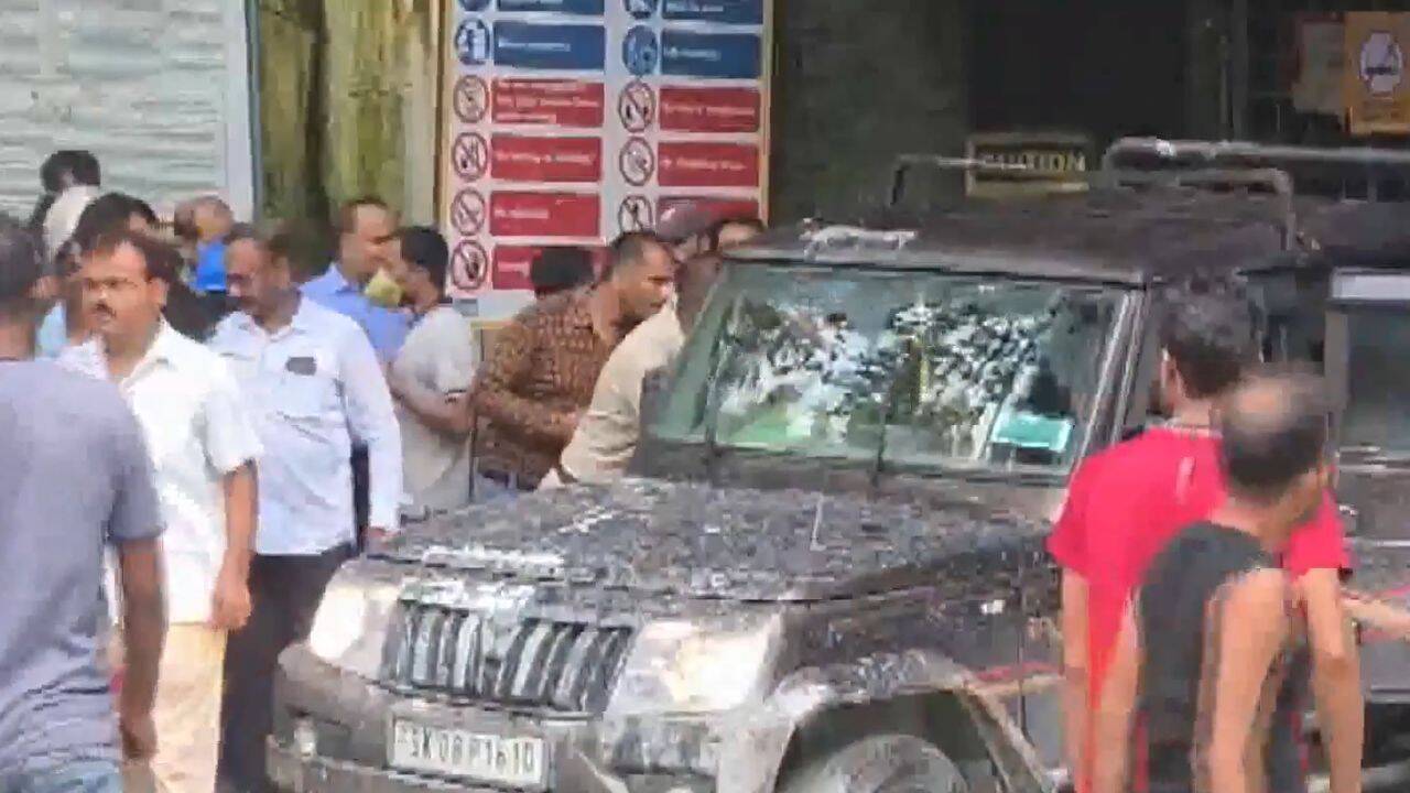 सिक्किम में भूस्खलन से फंसे श्रमिकों का बचाव कार्य