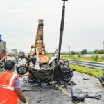 वर्धा में एथेनॉल ट्रक पलटने की घटना का दृश्य