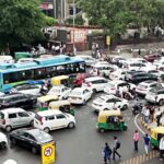 दिल्ली में भारत गेट के आसपास का ट्रैफिक जाम