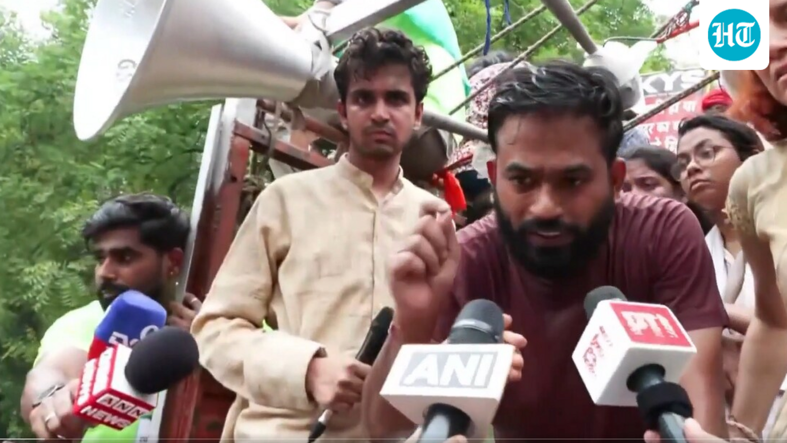 दीपके का बयान सीएए के खिलाफ प्रदर्शन का संकेत है
