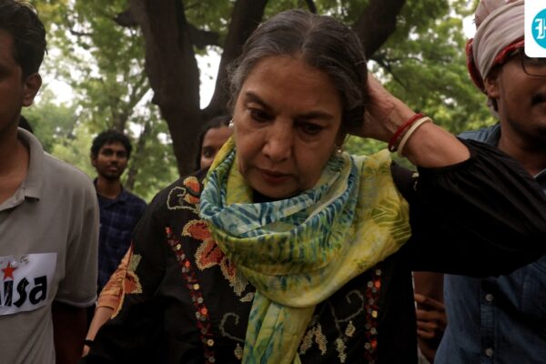शबाना आज़मी का प्रदर्शन में शामिल होना और तबीयत बिगड़ना
