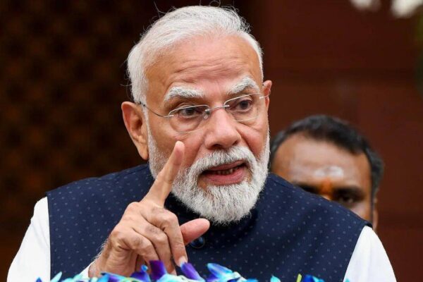 दिल्ली में 'चलो संसद' मार्च के दौरान हुई हिंसा का दृश्य