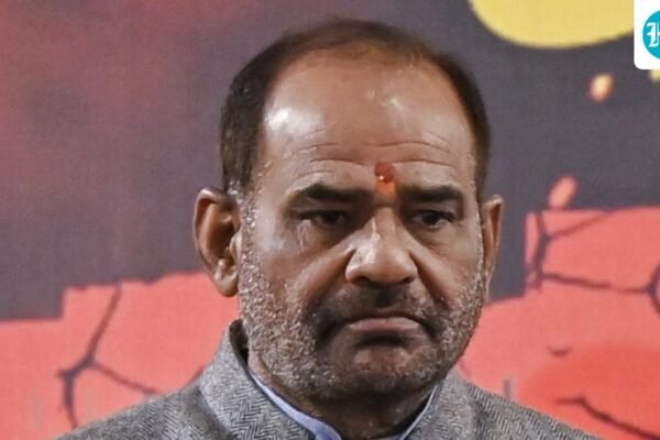 रमेश विधुरी का विवादास्पद बयान और युवा वर्ग पर प्रभाव