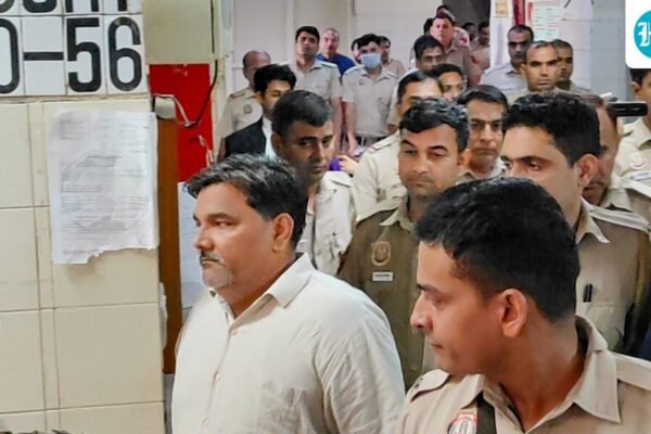 दिल्ली कोर्ट में ताहिर हुसैन को उम्रकैद की सजा का निर्णय
