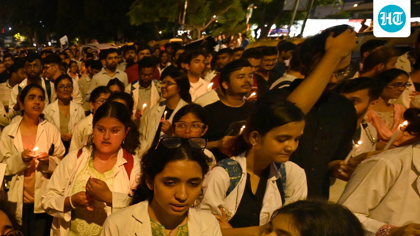 आरजी कर मेडिकल कॉलेज में बलात्कार और हत्या की घटना का विरोध