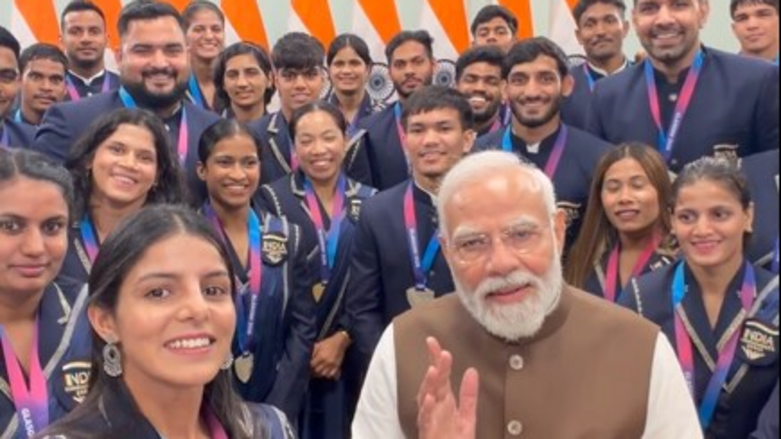 पीएम मोदी ने CWG पदक विजेताओं के साथ मुलाकात की