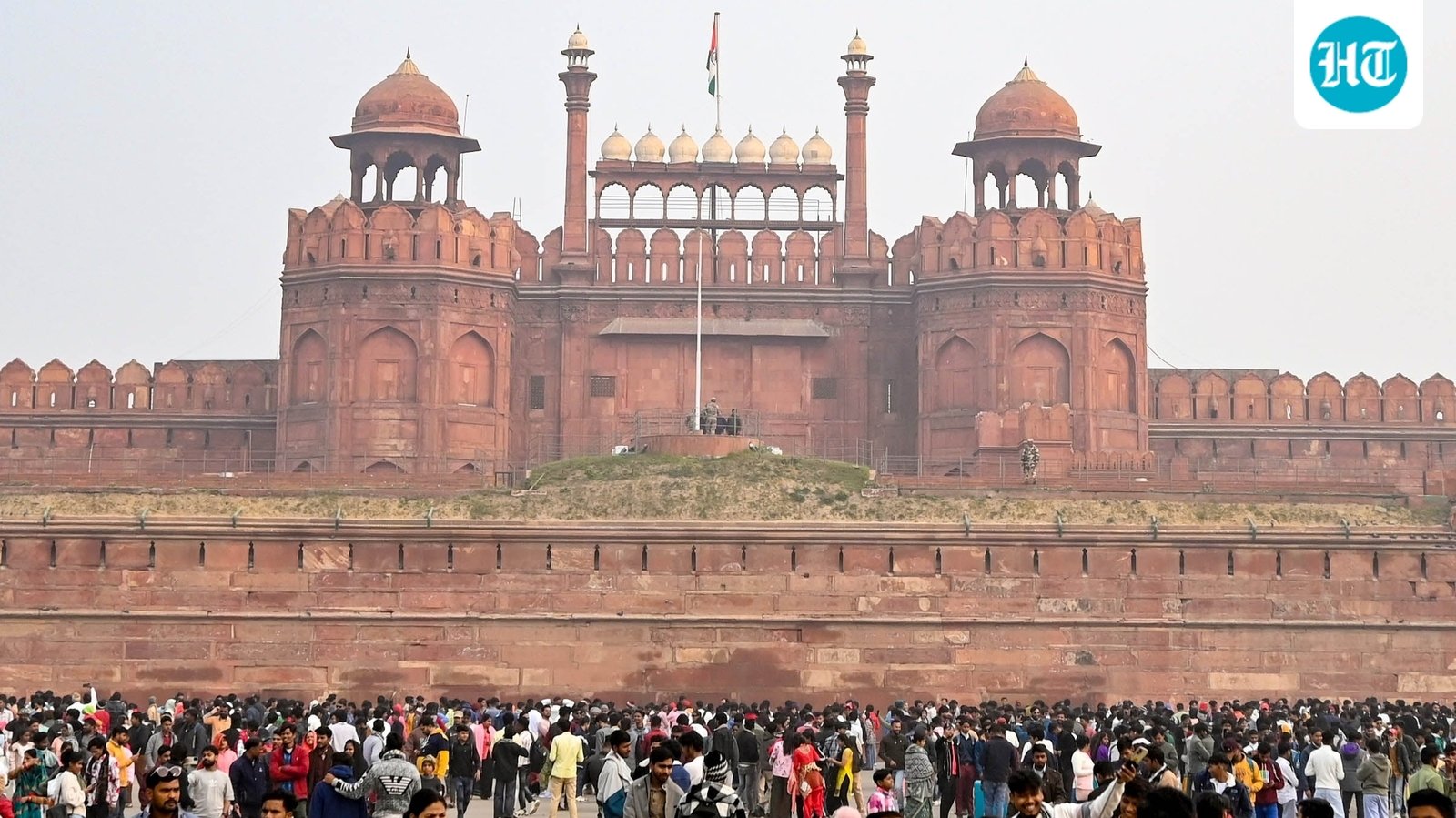 स्वतंत्रता दिवस पर लाल किले से गूंजता वन्दे मातरम्
