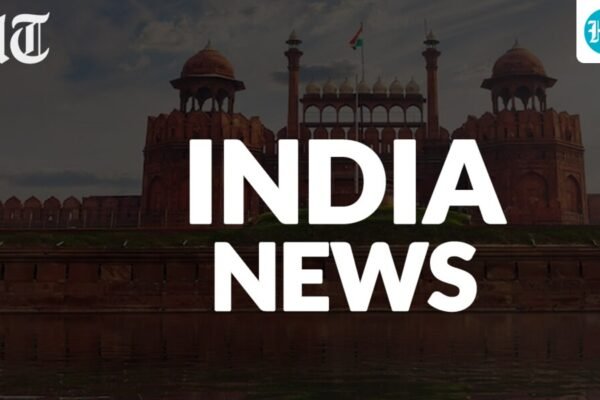 सुप्रीम कोर्ट में पेपर लीक के खिलाफ छात्रों का प्रदर्शन